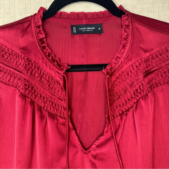 Lucky Brand Womens Boho Blouse Top Size M Red Satin V Neck Long Sleeve Tie Front - Picture 5 of 10